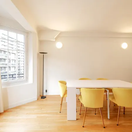 Amazing 6p Club Eiffel París